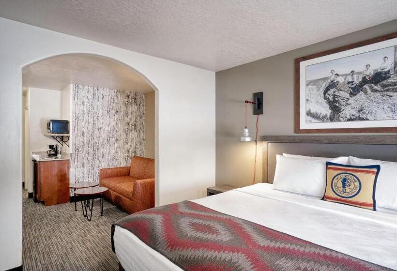 בית מלון כפרי Yellowstone Park