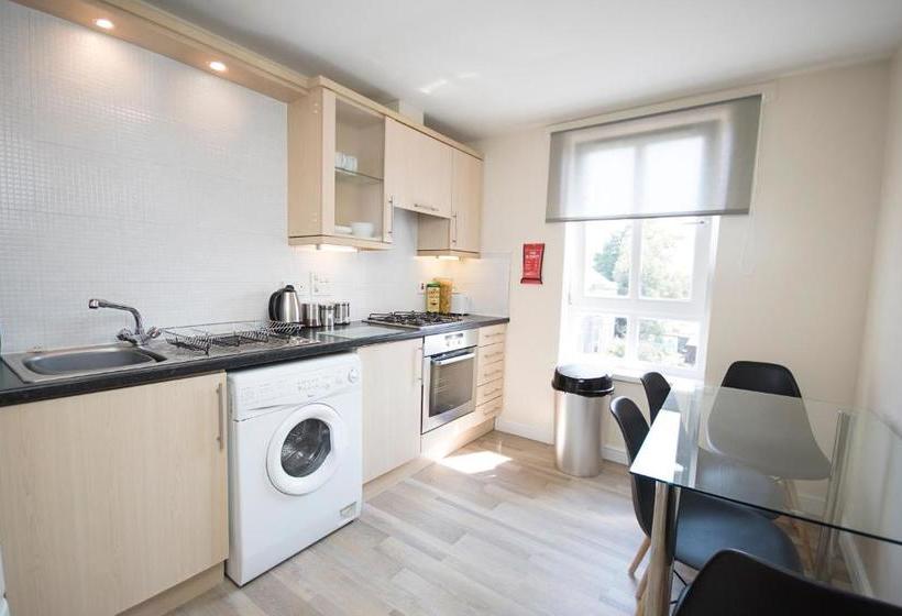 Lochend Serviced Apartments