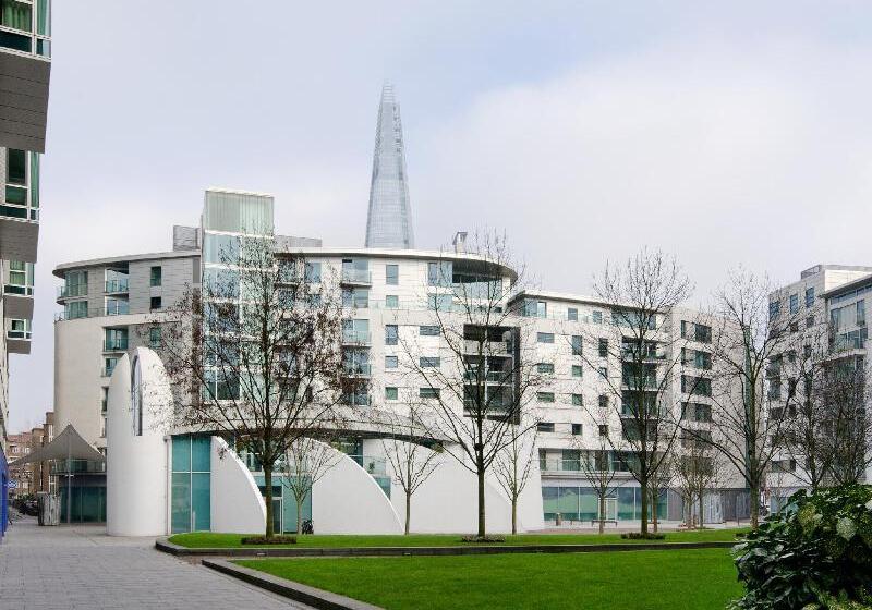Marlin Apartments  London Bridge Empire Square