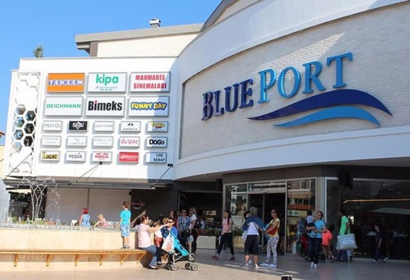 Maxwell Holiday Club