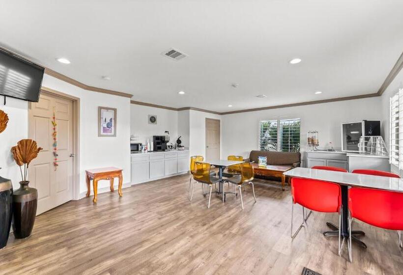 모텔 Executive Inn & Suites Magnolia