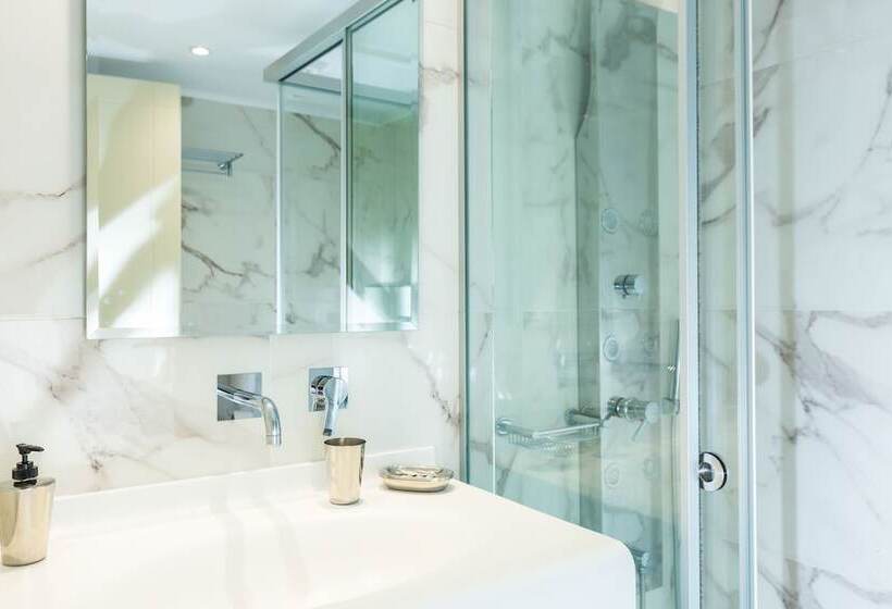 Radamanthy S Apartments