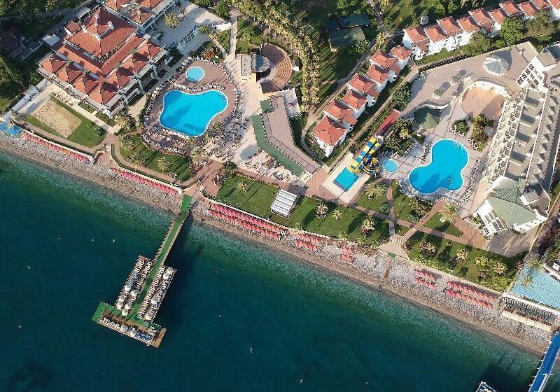 Курорт Aqi Hydros Club