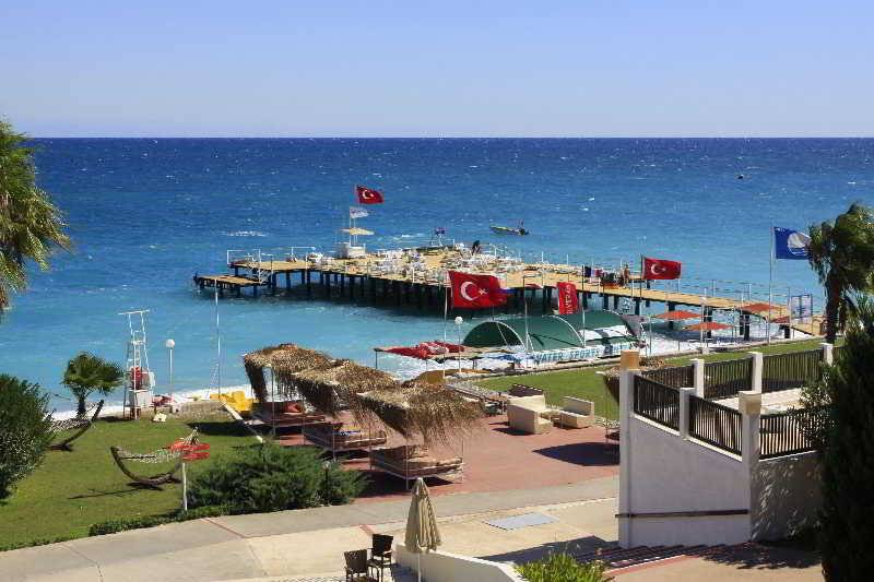 Курорт Aqi Hydros Club