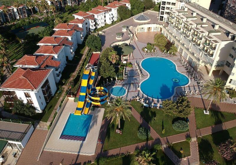 Курорт Aqi Hydros Club