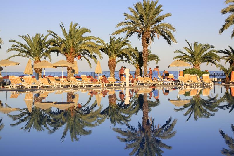 Курорт Aqi Hydros Club