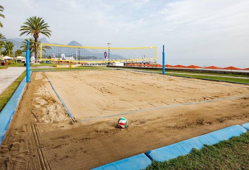 Курорт Aqi Hydros Club