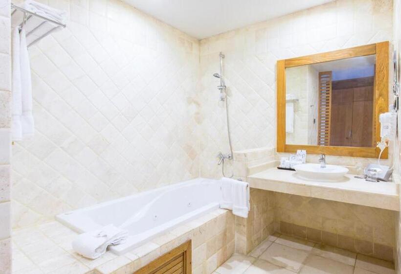 リゾートホテル Sunscape Coco Punta Cana - All Inclusive