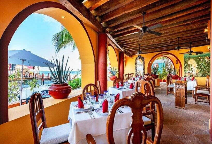 استراحتگاه Grand Oasis Palm