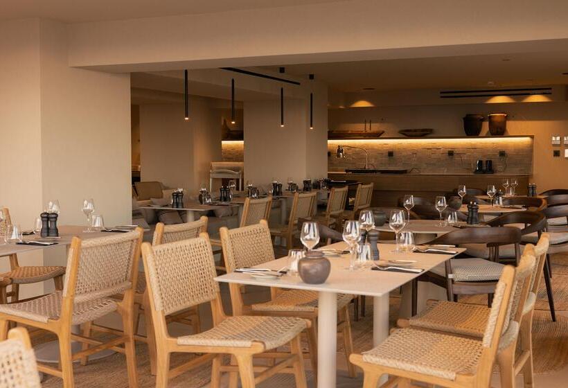 استراحتگاه Suntouch Suites