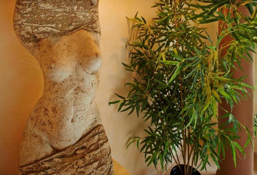 Romantic Boutique Hotel & Spa