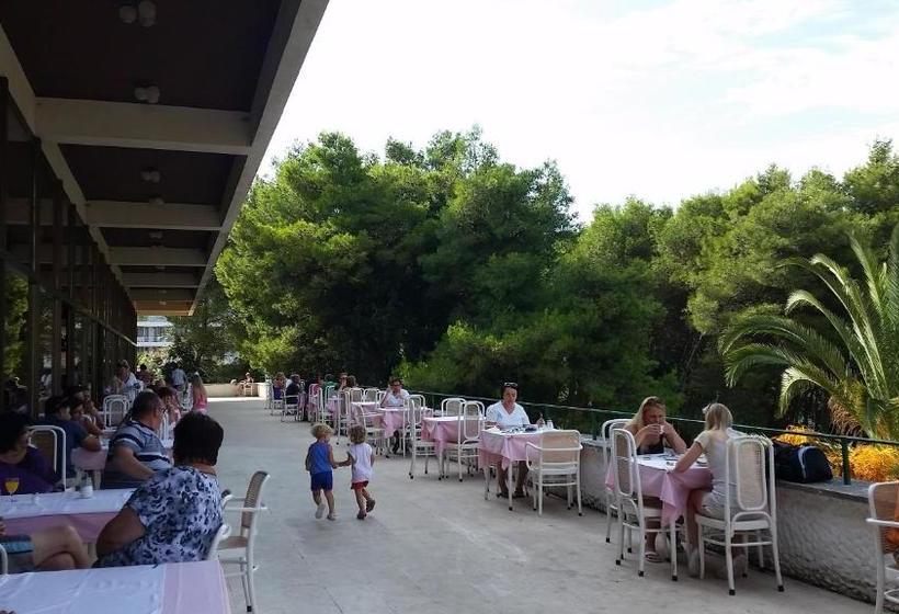 Trim Sunny Apartments By Valamar