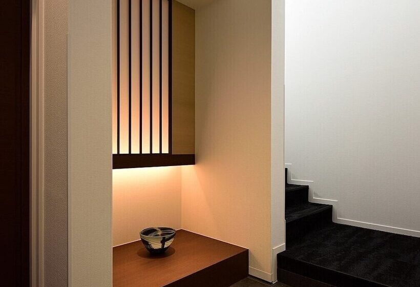 هتل The Retreat Mikuni
