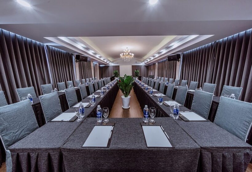 هتل Happy Life Green