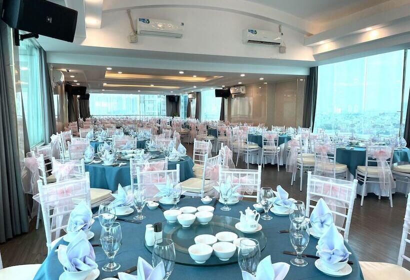 هتل Happy Life Green