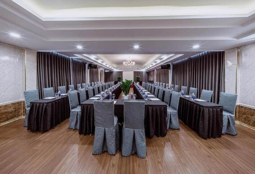 هتل Happy Life Green