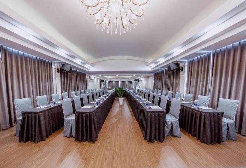 هتل Happy Life Green