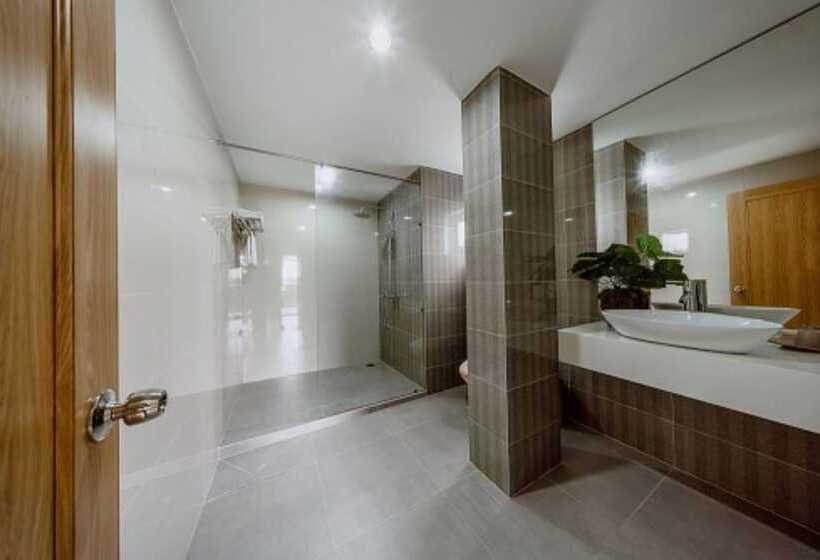 هتل Happy Life Green