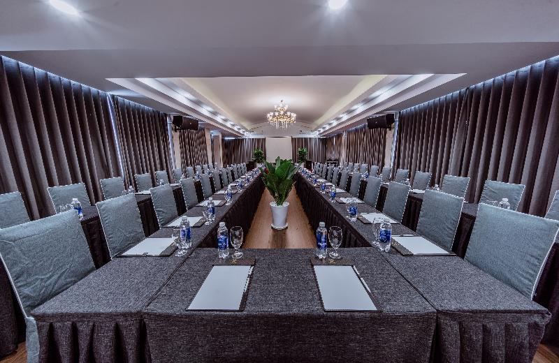 هتل Happy Life Green