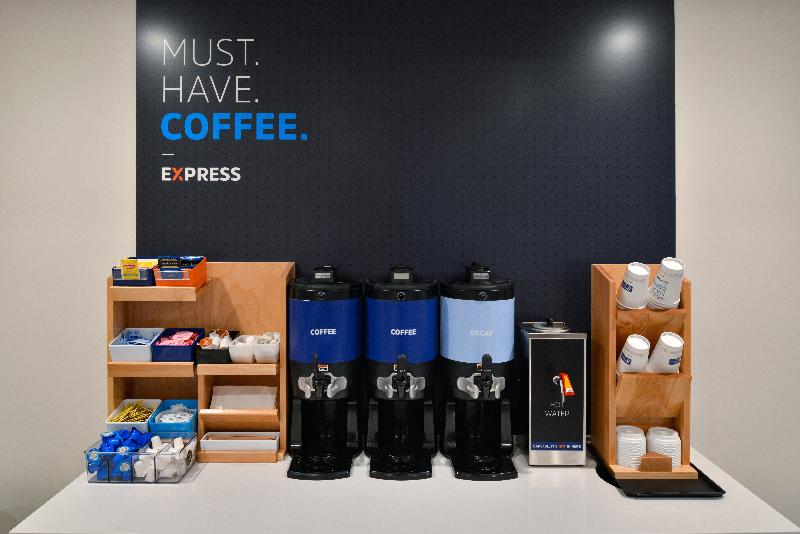 Отель Holiday Inn Express Orlando South Park, An Ihg