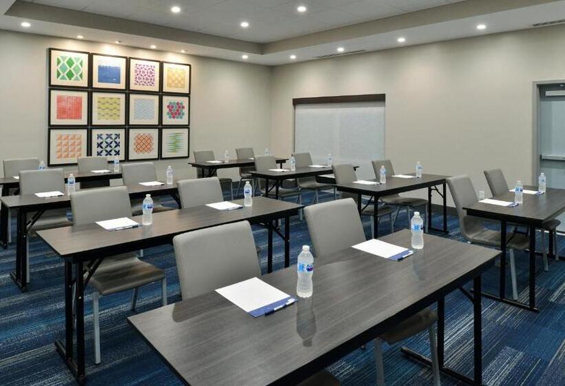 Отель Holiday Inn Express Orlando South Park, An Ihg