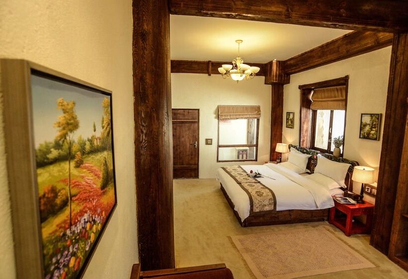 فندق Shangri La E Outfitting Boutique