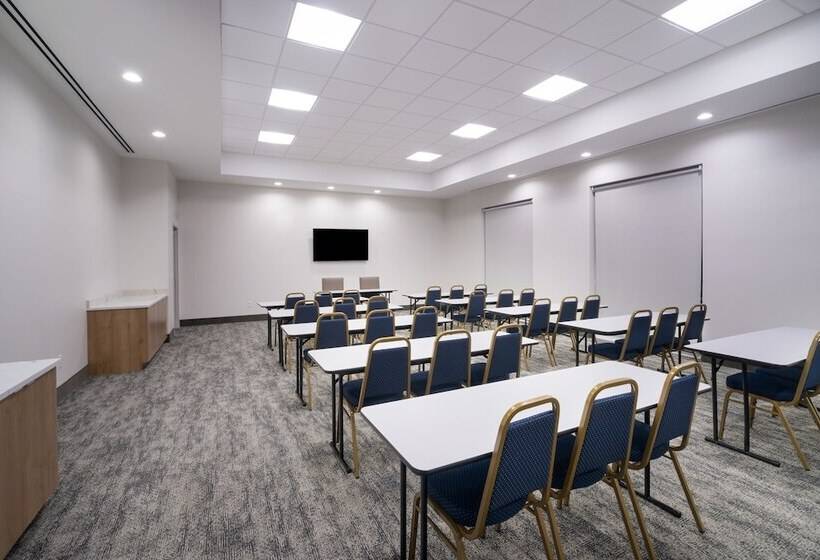 호텔 Staybridge Suites Louisville Expo Center, An Ihg