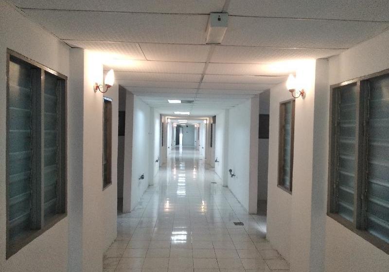 Safari Hotel By Oyo Rooms