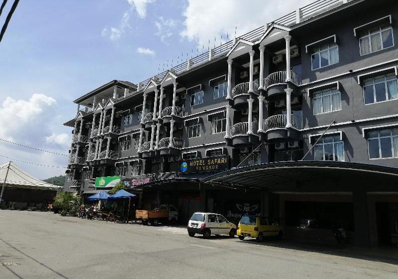 Safari Hotel By Oyo Rooms