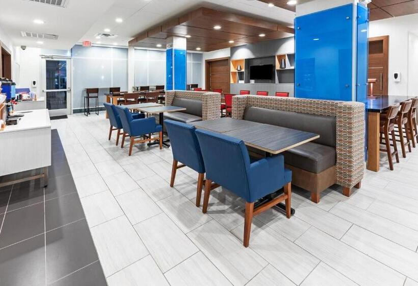 בית מלון כפרי Holiday Inn Express & Suites   Stafford Nw   Sugar Land, An Ihg