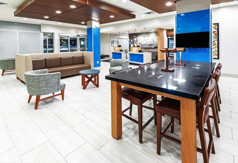 בית מלון כפרי Holiday Inn Express & Suites   Stafford Nw   Sugar Land, An Ihg