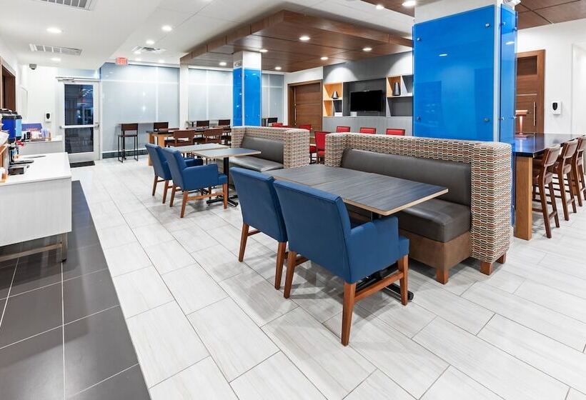 فندق Holiday Inn Express & Suites   Stafford Nw   Sugar Land, An Ihg