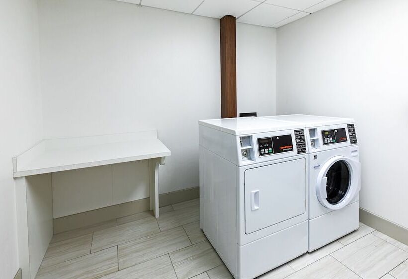 בית מלון כפרי Holiday Inn Express & Suites   Stafford Nw   Sugar Land, An Ihg