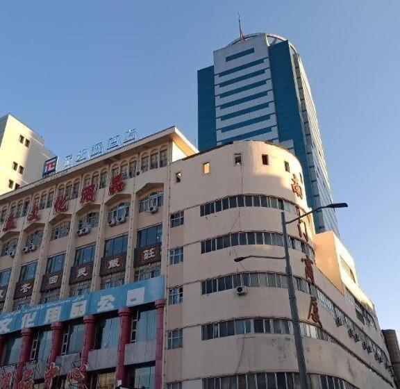 Pai Hotels·urumqi South Gate Xinhua Bookstore