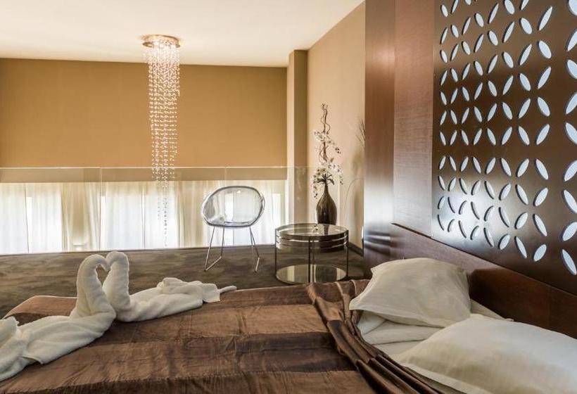 Cosmopolitan Hotel & Wellness