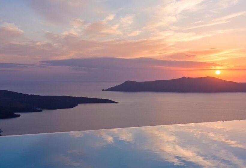 Cosmopolitan Suites - Small Luxury Hotels Of The World