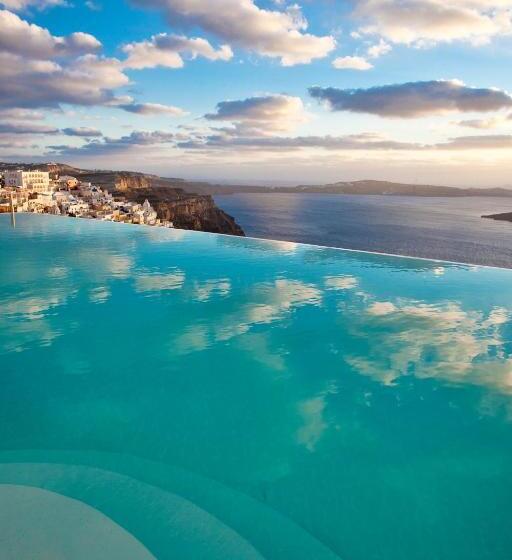 Cosmopolitan Suites - Small Luxury Hotels Of The World