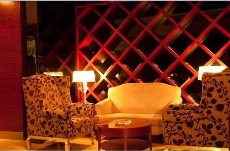 Shenzhen Caa Holy Sun Hotel, Luohu Railway Station