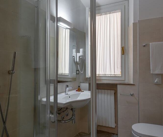 호텔 Albergo Reggio