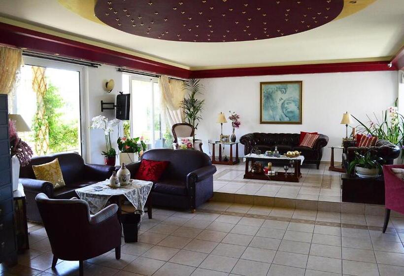 בית מלון כפרי Alexandros