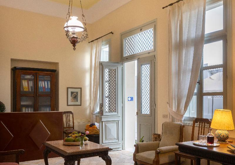 Отель Aria Lito Mansion