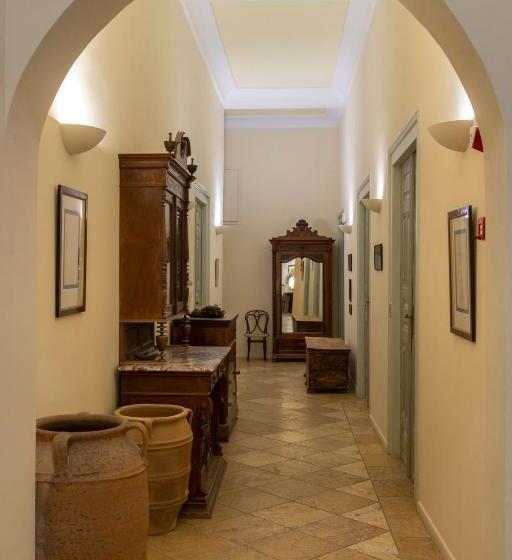 Отель Aria Lito Mansion