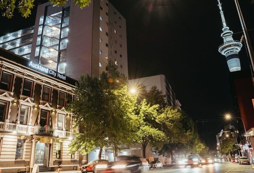 Auckland City Hotel   Hobson St