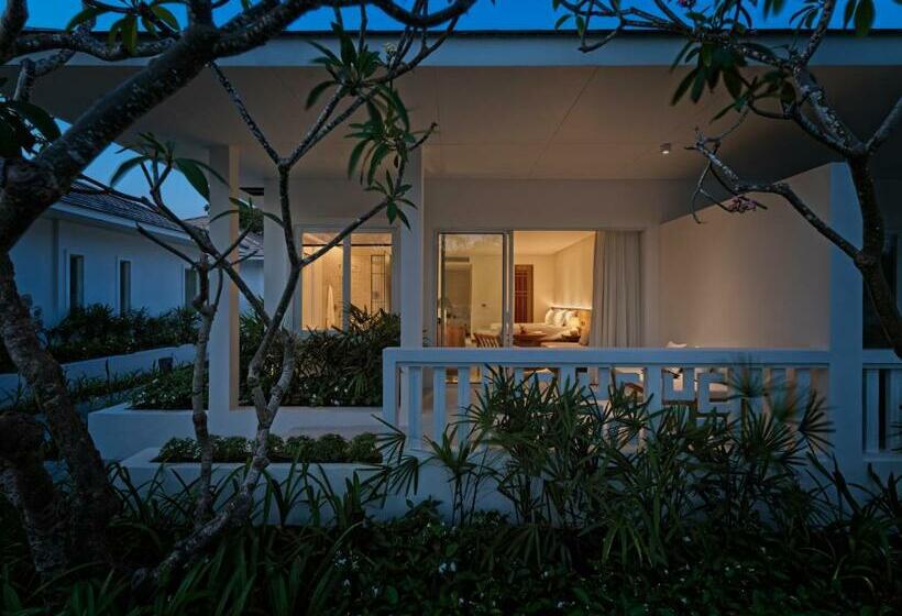 هتل Azerai Ke Ga Bay