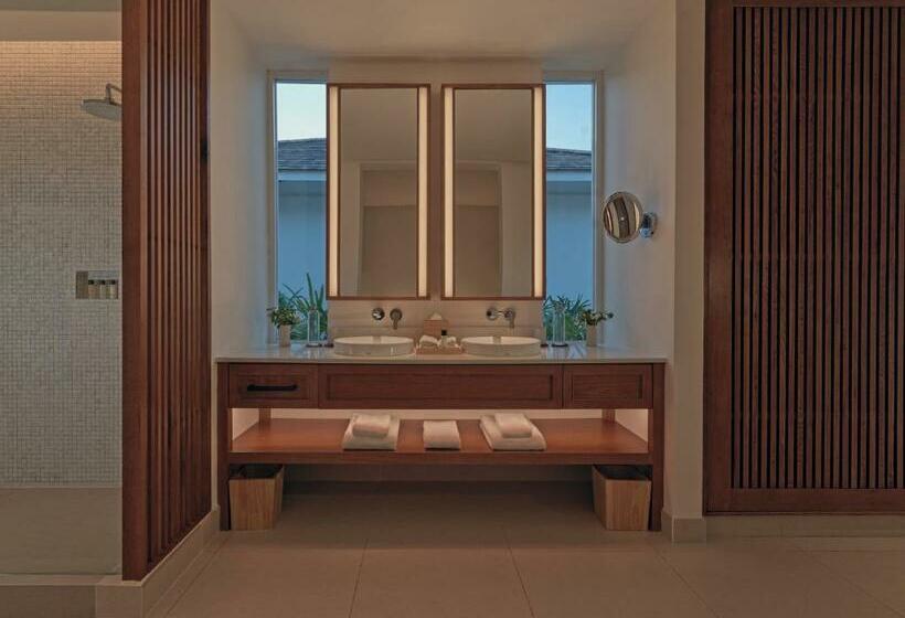 هتل Azerai Ke Ga Bay