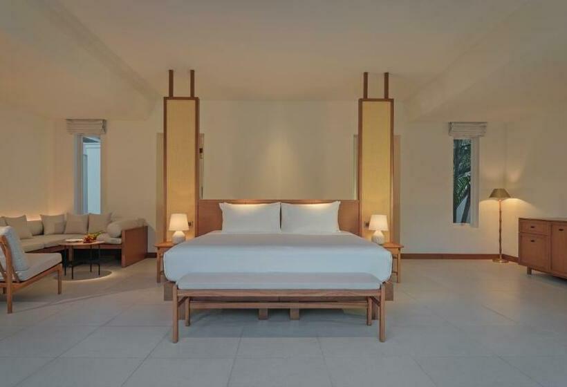 هتل Azerai Ke Ga Bay