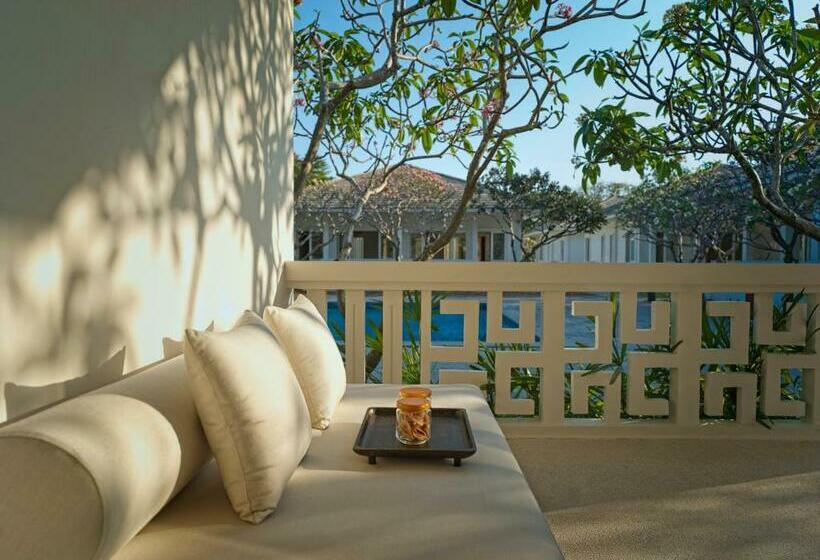 هتل Azerai Ke Ga Bay