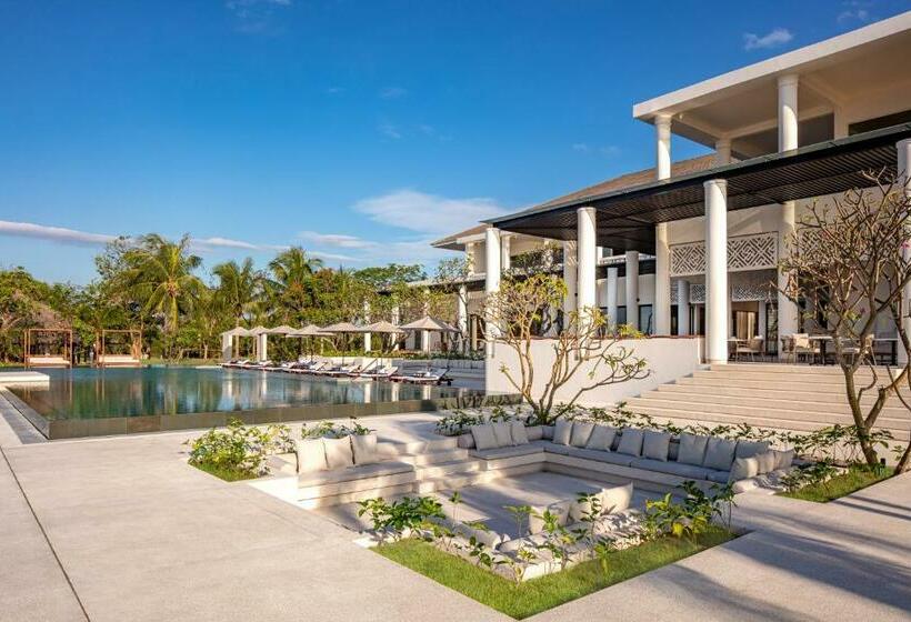 هتل Azerai Ke Ga Bay