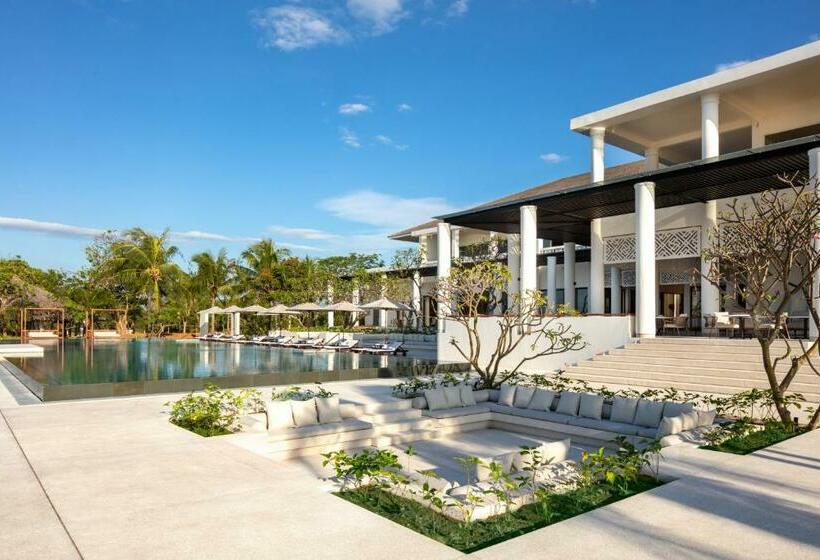 هتل Azerai Ke Ga Bay