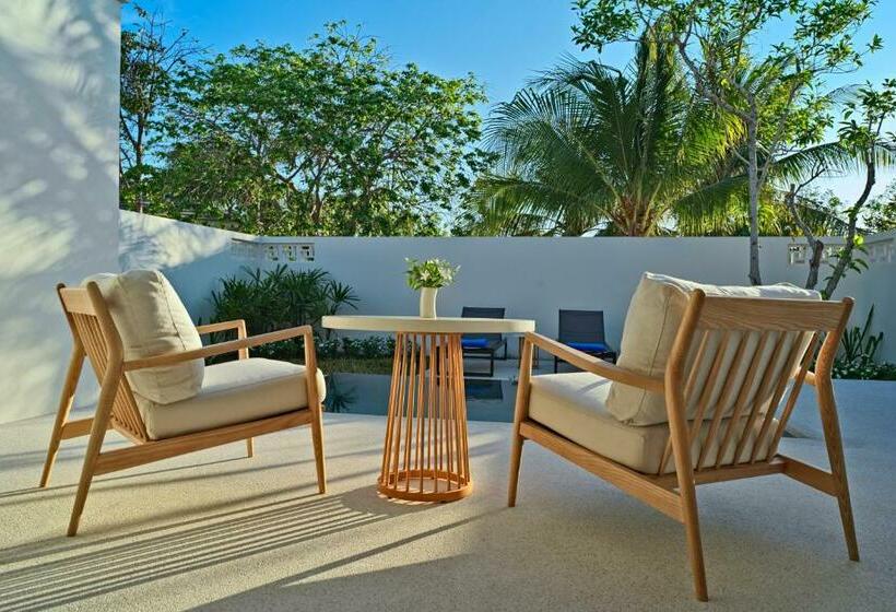 هتل Azerai Ke Ga Bay